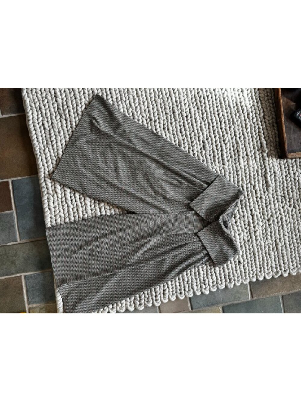 High-Waisted Wide-Leg Plaid Culottes With Pleated Front & Folded Waist Detail - Picture 3 of 4